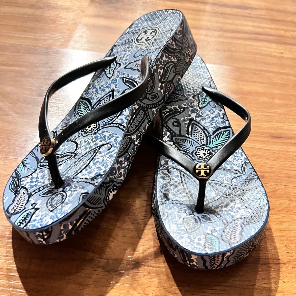 Tory Burch Blue pattern Slippers
